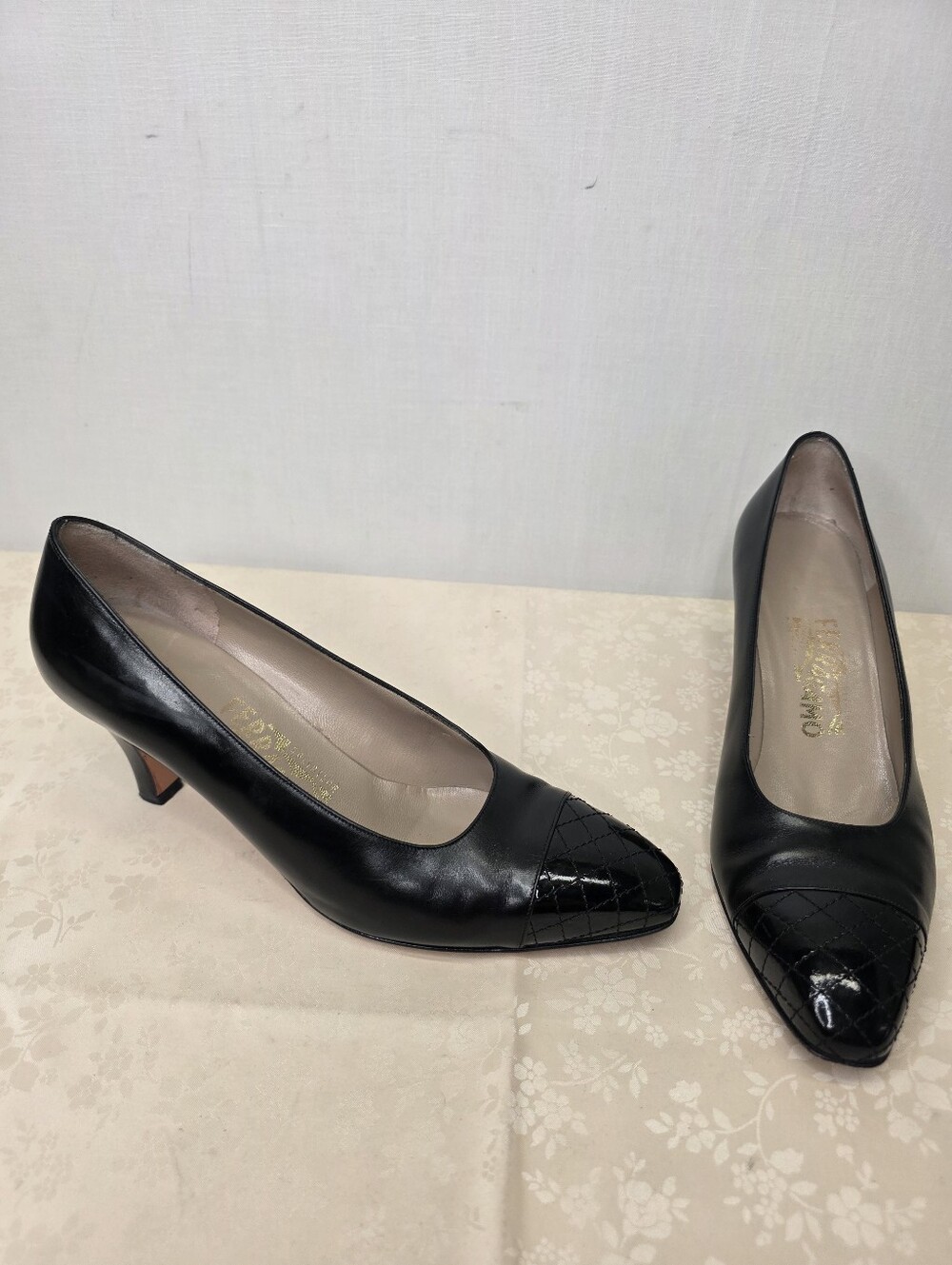 Salvatore Ferragamo Vintage Black Leather Quilted Patent Cap Toe Heels Pumps 10B